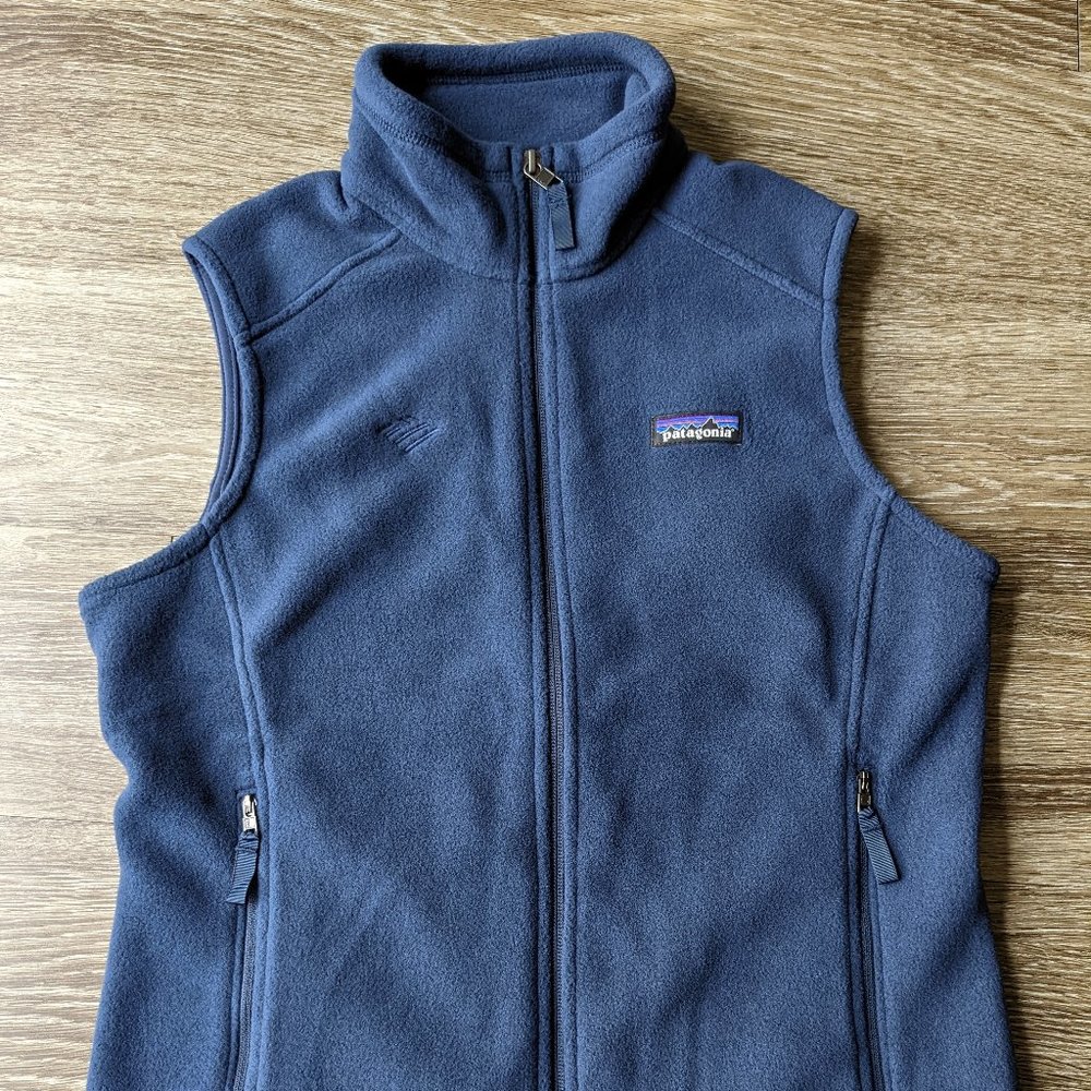 Patagonia Classic Synchilla Fleece Vest Women's New Navy Blue S Company Logo NWT